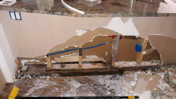Water damage restoration insurance claims in West Athens, CA